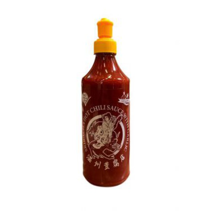 „SRIRACHA“ spicy chili sauce with garlic.